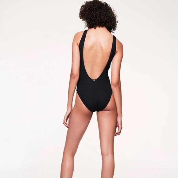 BETSEY JOHNSON SCRUNCH BRUNCH ONE PIECE SWIMSUIT - Picture 2 of 8